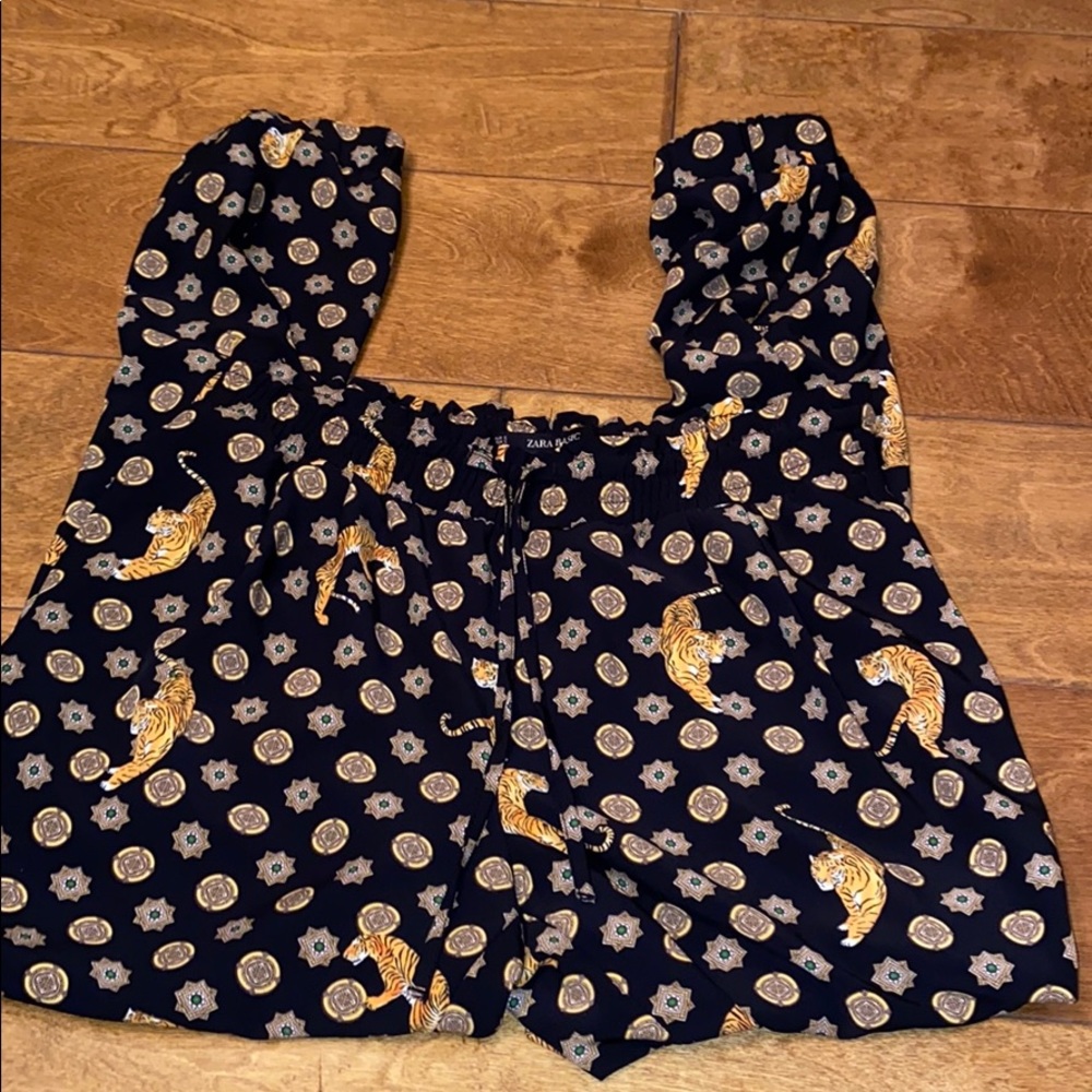 Zara Black and Gold Patterned Joggers